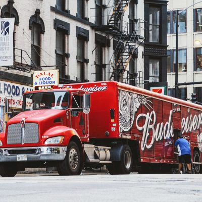 red-budweiser-trailer-truck-2676842_1